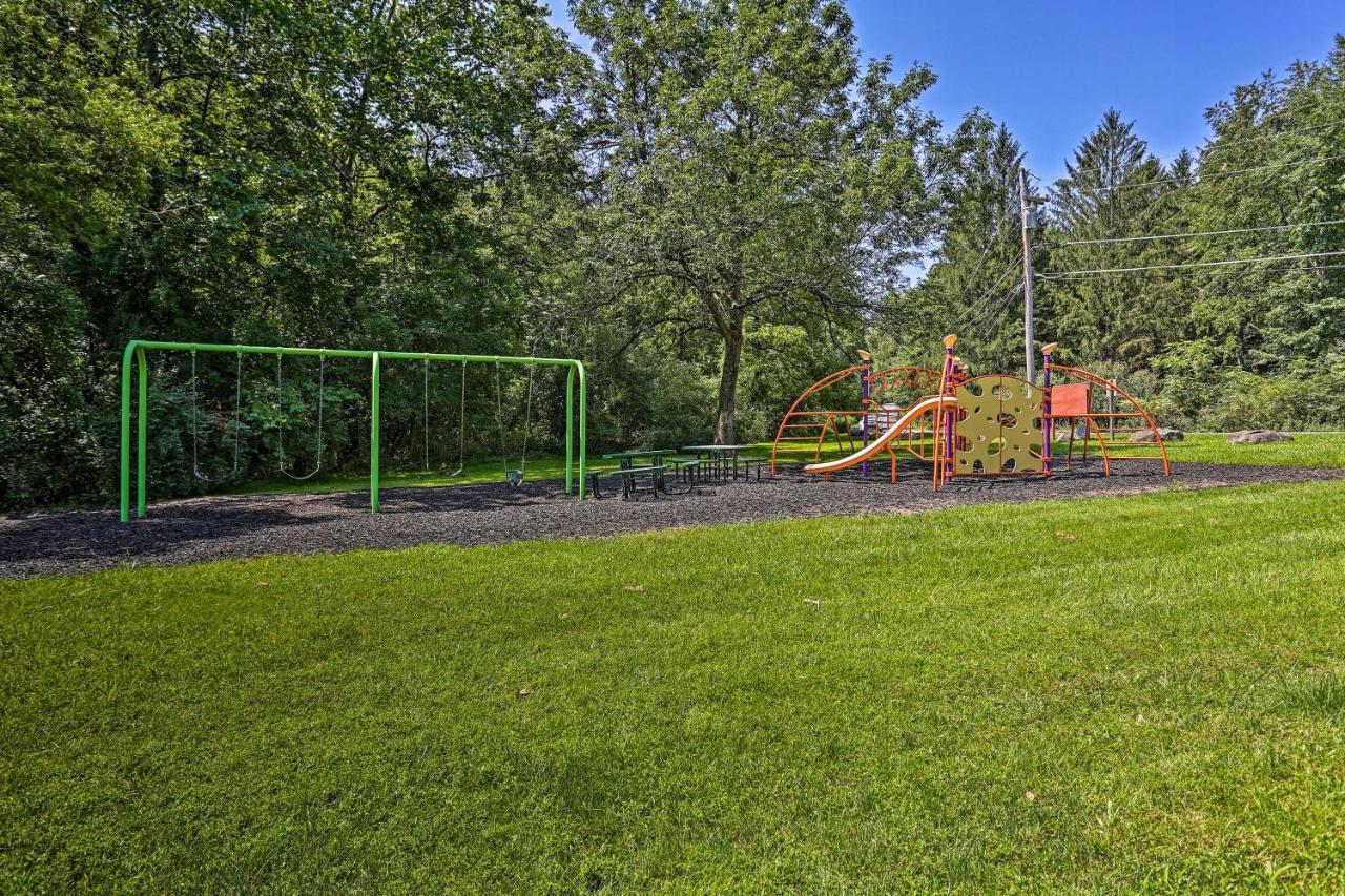 Modern East Stroudsburg Home With Deck And Gas Grill! מראה חיצוני תמונה